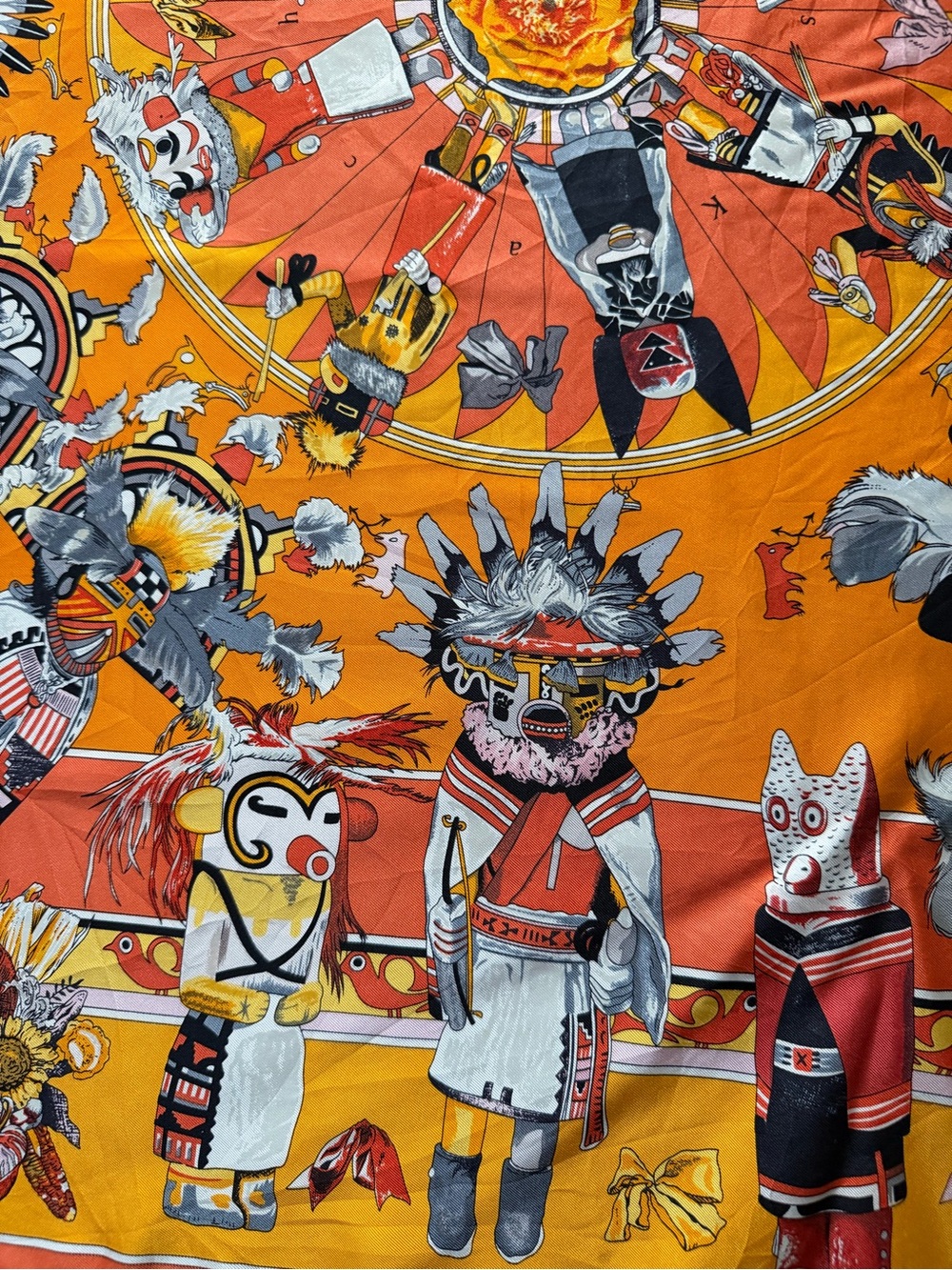 Hermès Orange Kachinas Silk Scarf By Kermit Oliver. - Picture 13 of 15